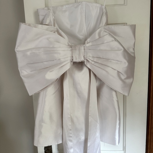 NWT Alexia Maria Sophie Bow-Embellished Minidress - Picture 10 of 15